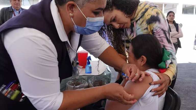 La Secretaría de Salud Federal inició la campaña de Recuperación de Cobertura de Vacunación 2024; se aplicarán nueve millones de dosis, a niños de uno a nueve años y a adolescentes de 10 a 19 años en todo el país