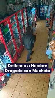 FOTO: Detienen a Hombre Drogado con Machete