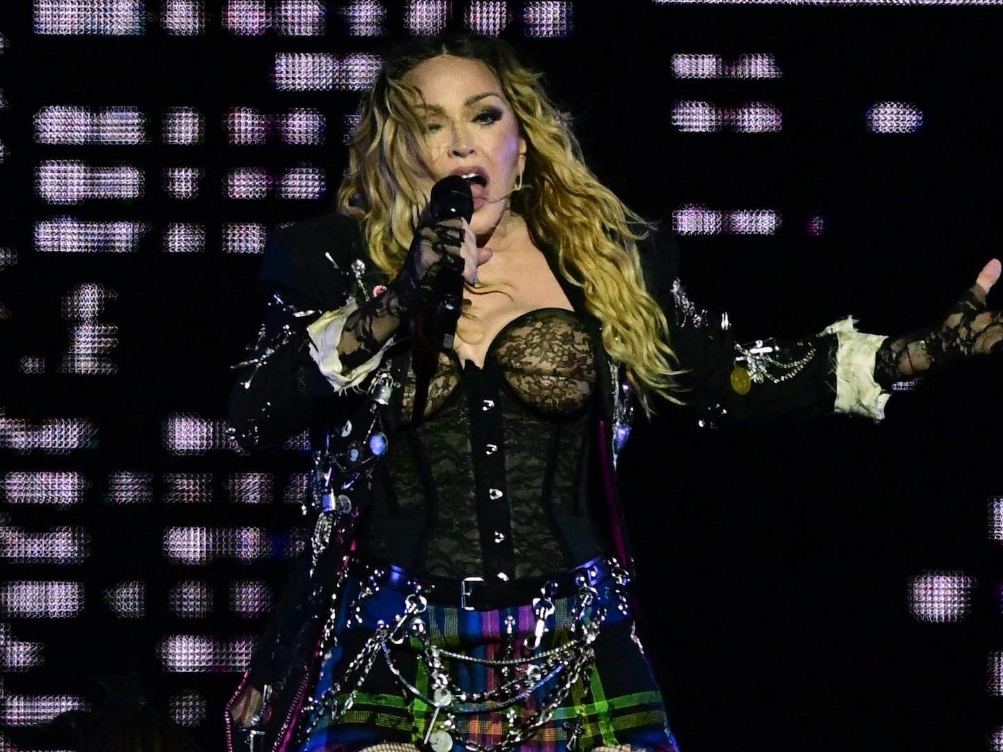 Demandan a Madonna por ‘Estrés Emocional’ al dar ‘Conciertos Indecentes’