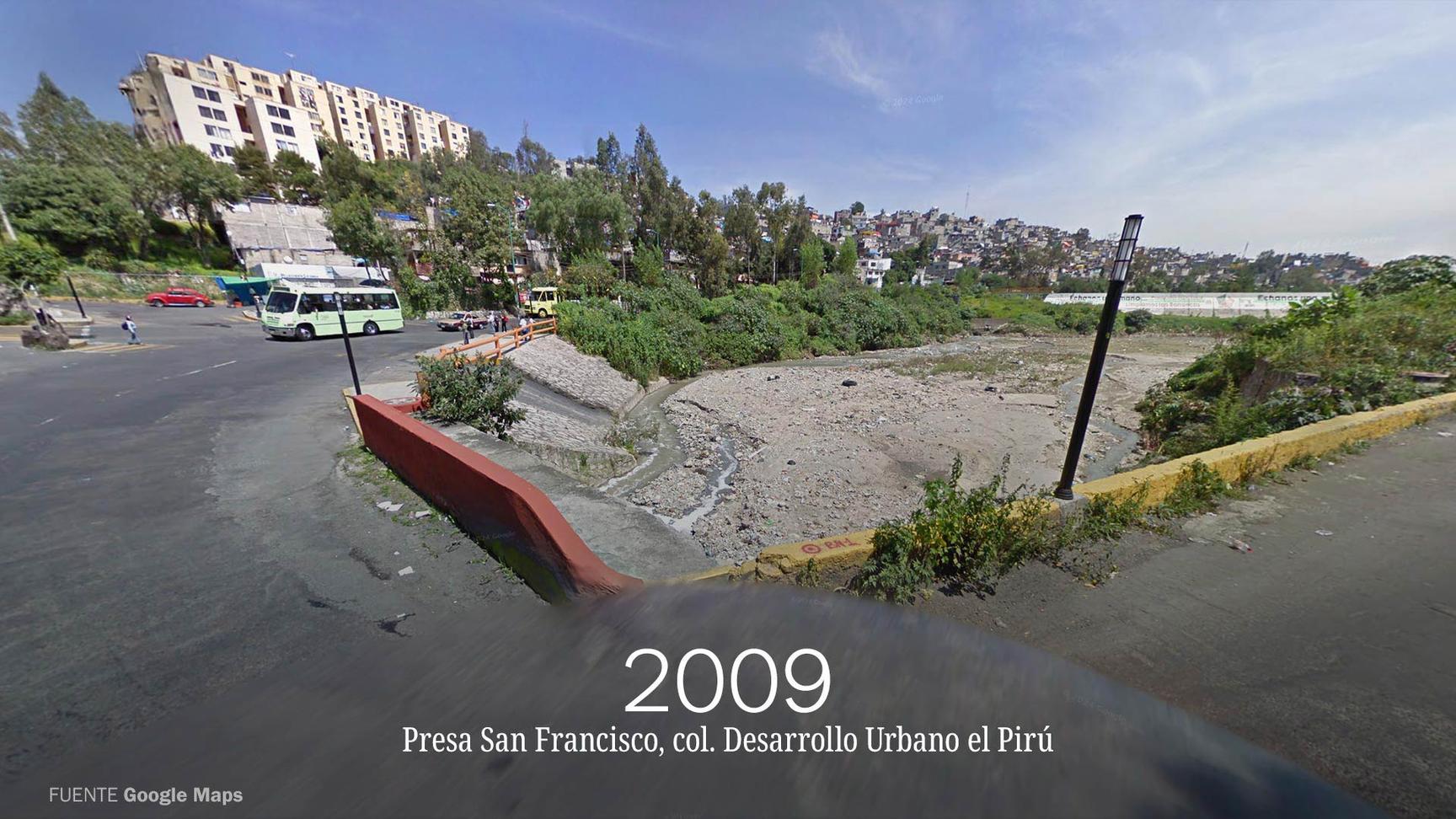 Imagen de Google Maps en la que se muestra un basurero clandestino en la Presa San Francisco en la Ciudad de México en 2009