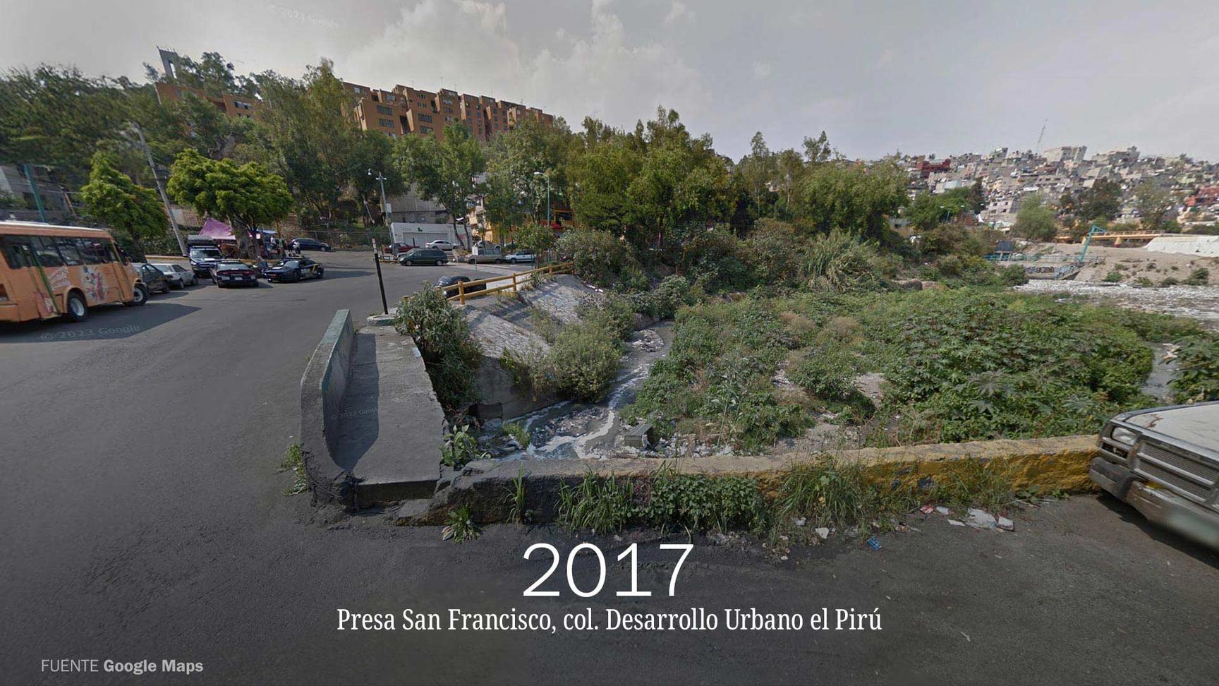 Imagen de Google Maps en la que se muestra un basurero clandestino en la Presa San Francisco en la Ciudad de México en 2017