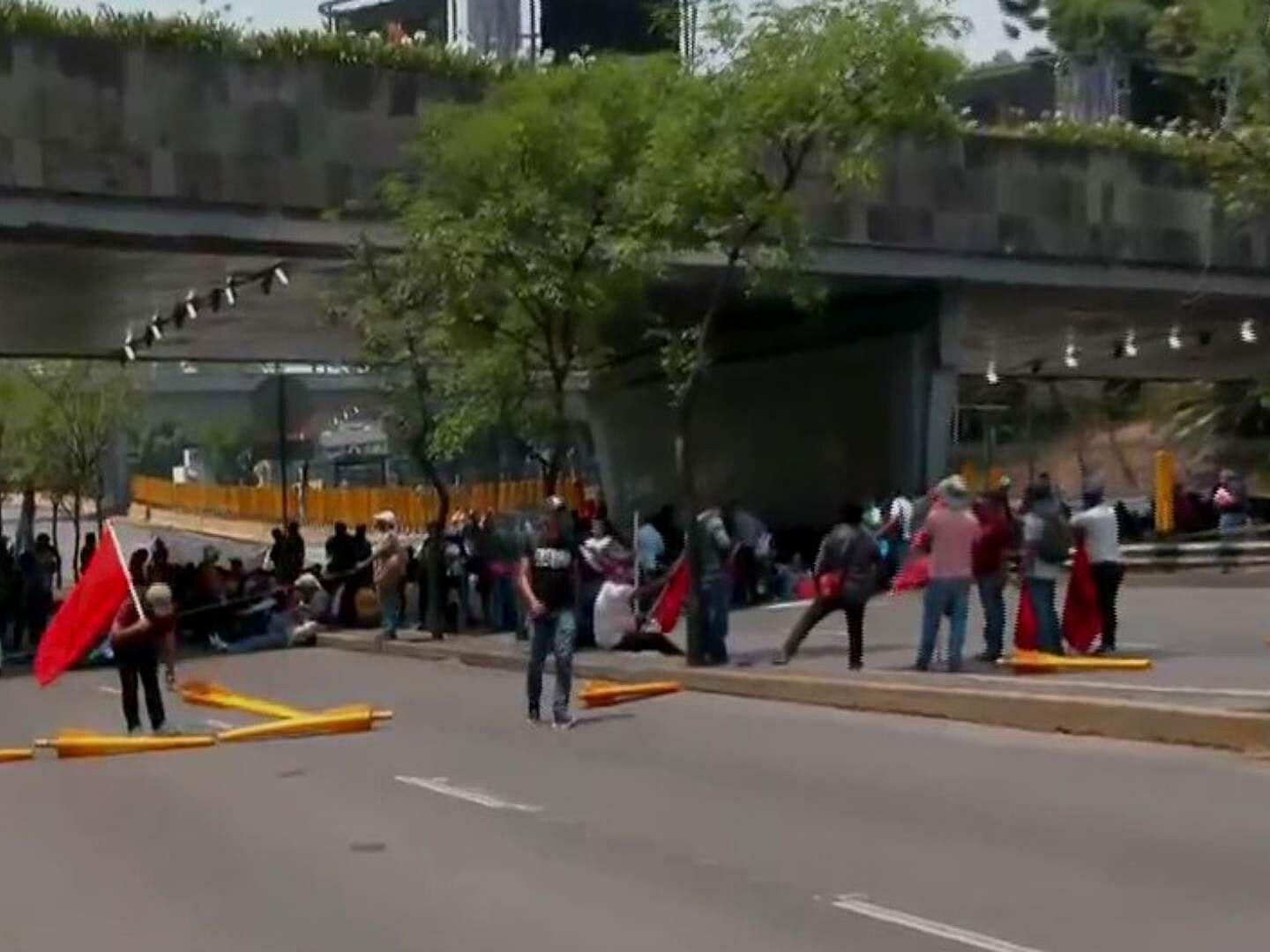 Foto: CNTE en Circuito Interior y Paseo de la Reforma