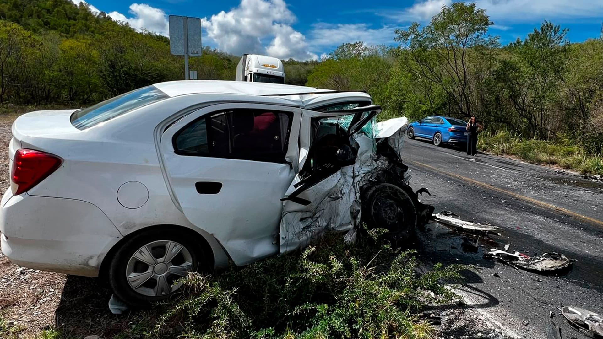 Choque entre Dos Vehículos Deja Dos Muertos y una Persona Lesionada en Tamaulipas