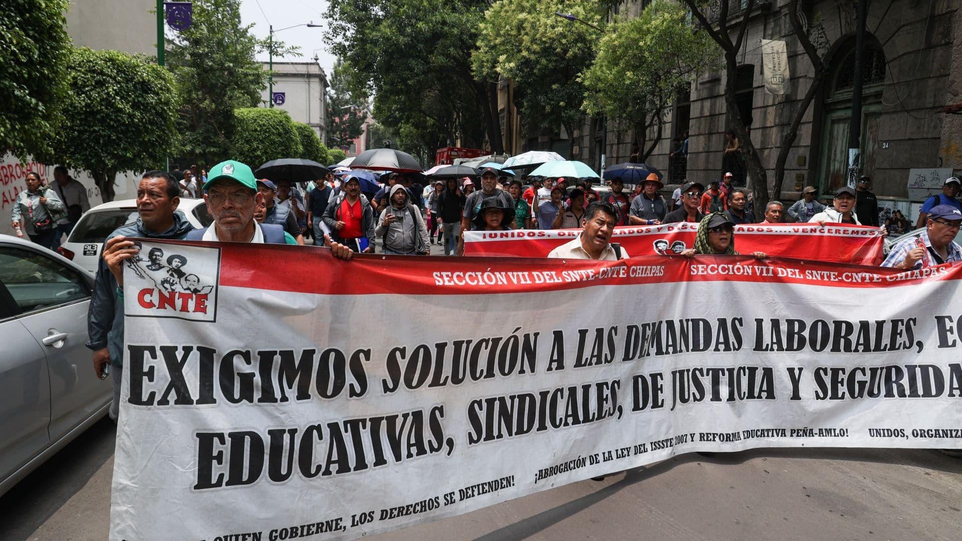 Maestros de la Coordinadora Nacional de Trabajadores de la Educación (CNTE). Foto: Cuartoscuro/ Archivo