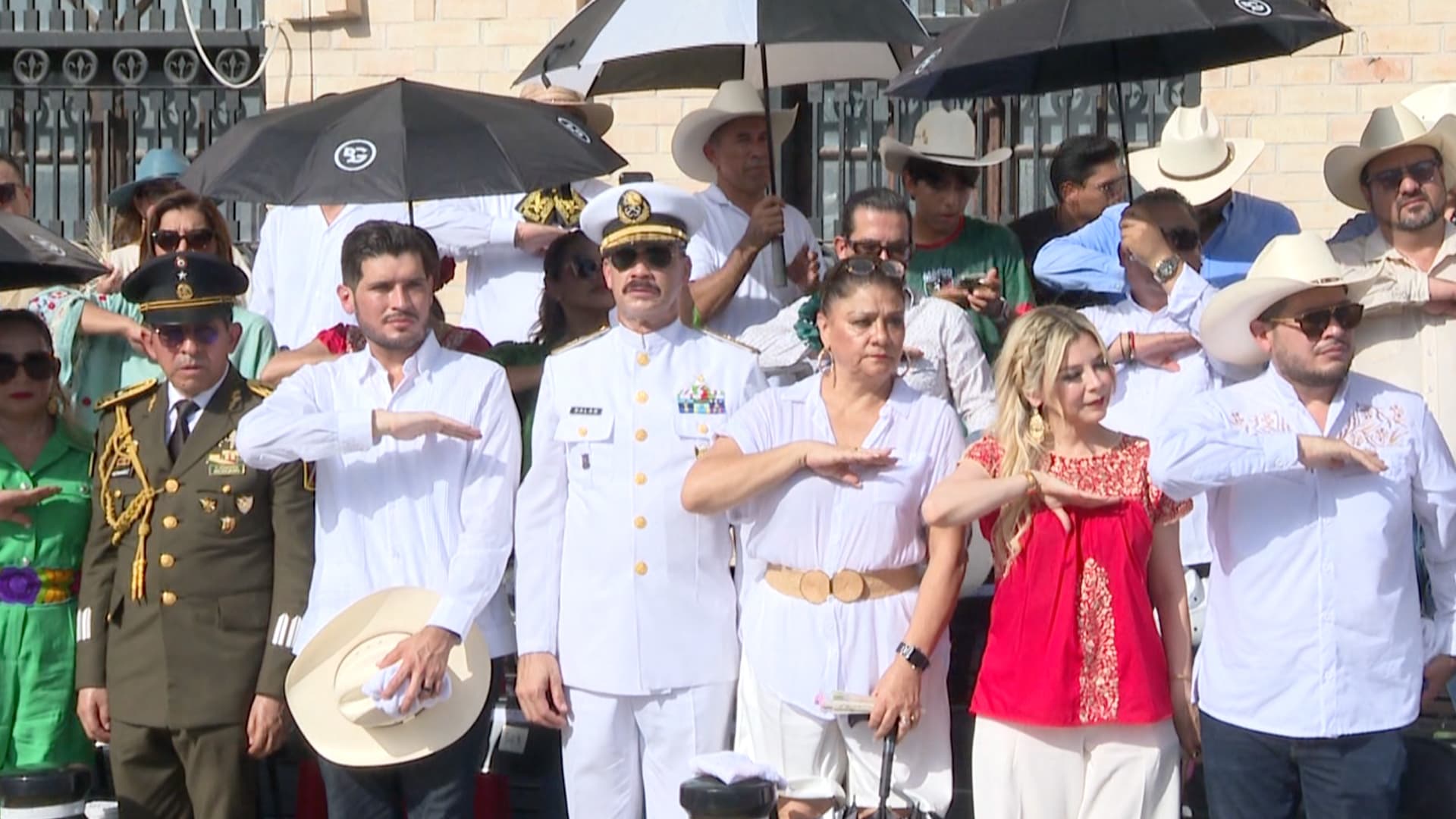 Desfile por la Independencia de México Reúne a Familias en Matamoros