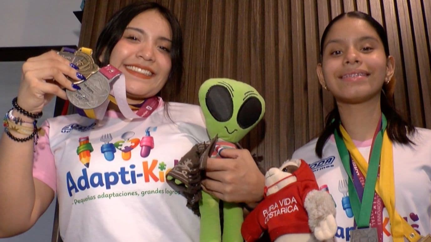 Hermanas de Tampico Ganan Oro en Costa Rica por Proyecto de Inclusión e Innovación