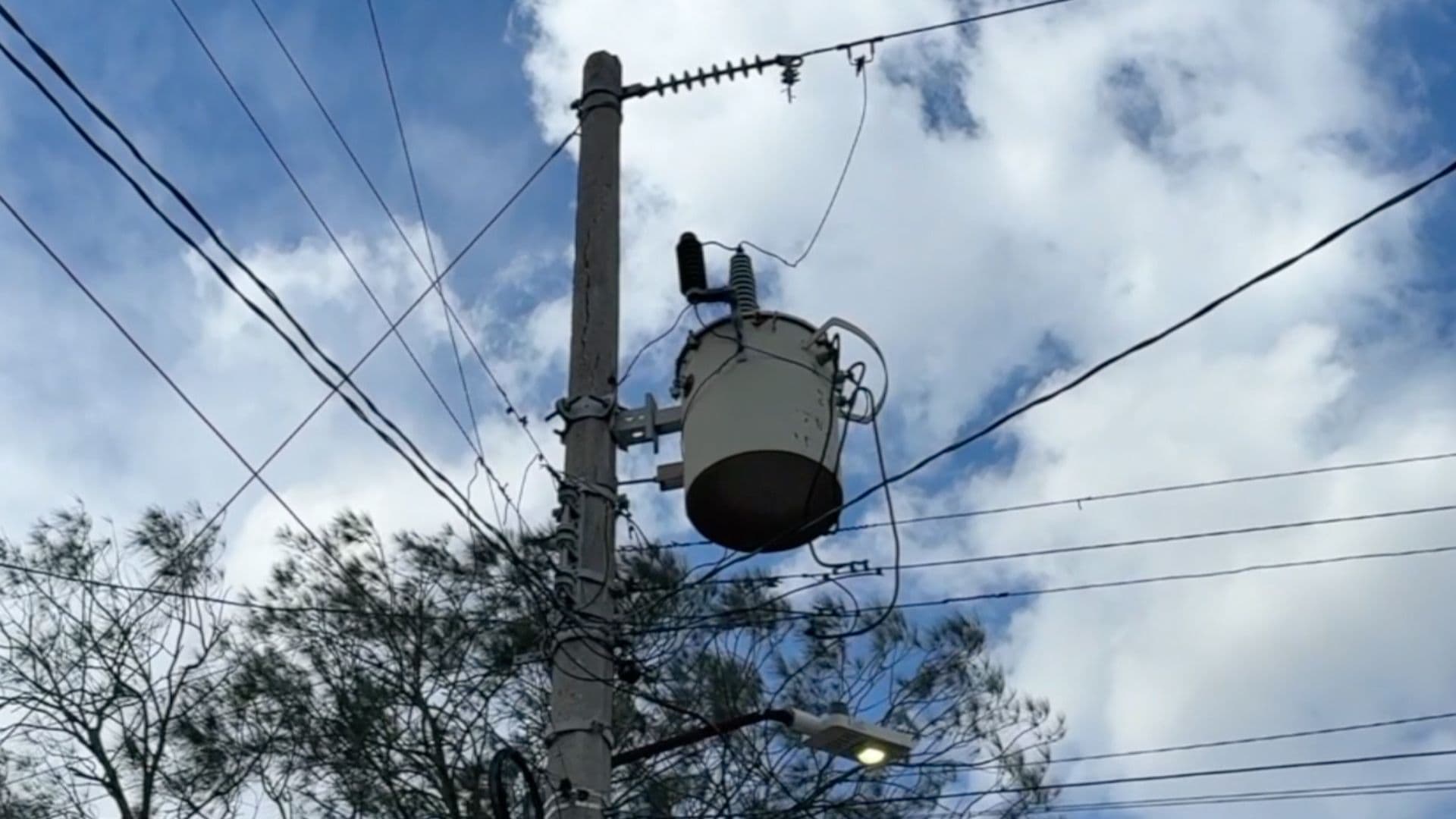 Apagones Afectan a Habitantes del Ejido Sandoval en Matamoros; Piden Apoyo a CFE