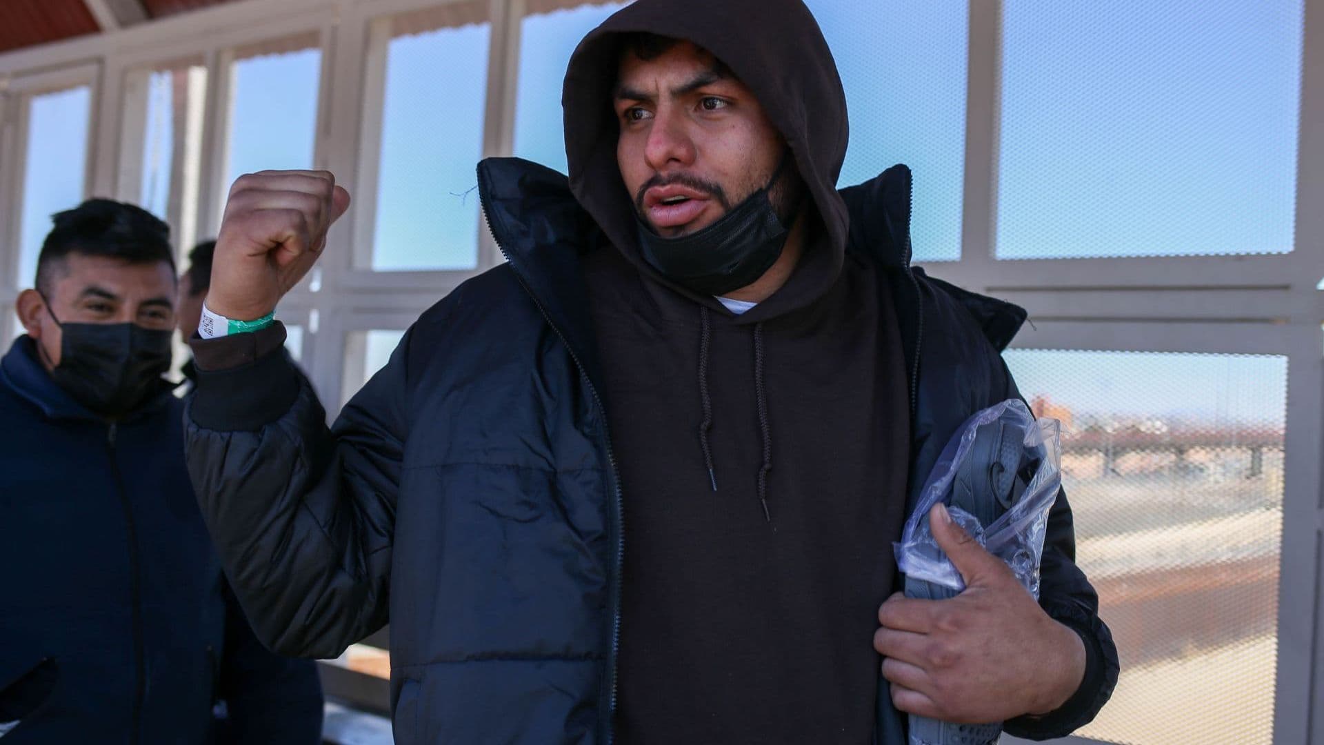Deportaciones y cancelación de citas generan tensión en Juárez. En Ciudad Juárez, 80 personas, en su mayoría mexicanos, fueron deportadas por el puente internacional Paso del Norte.