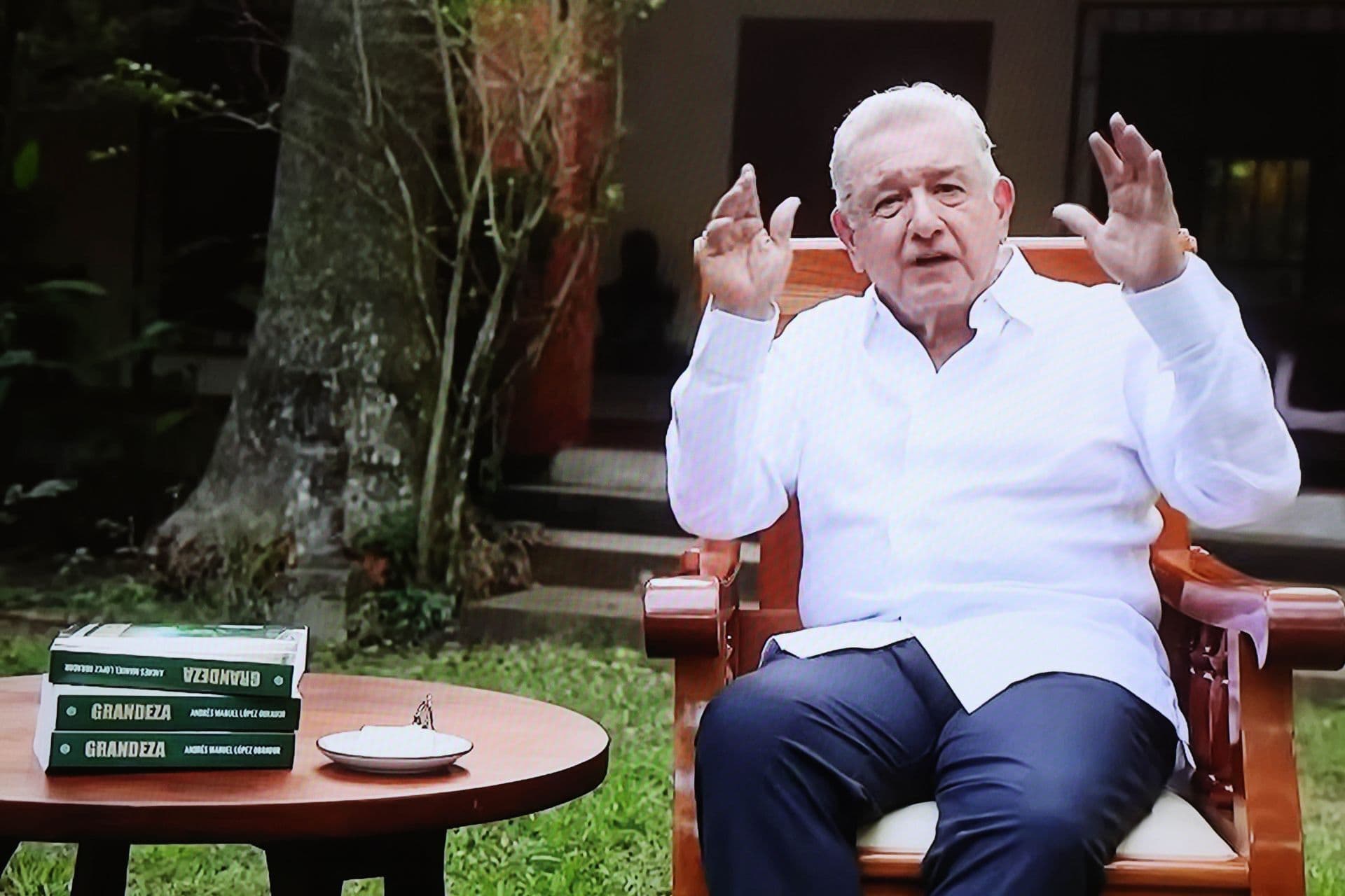 Andrés Manuel López Obrador, ex presidente de México, reapareció en su cuenta oficial en sus redes para presentar su nuevo libro “Grandeza”, editado por Grupo Planeta.