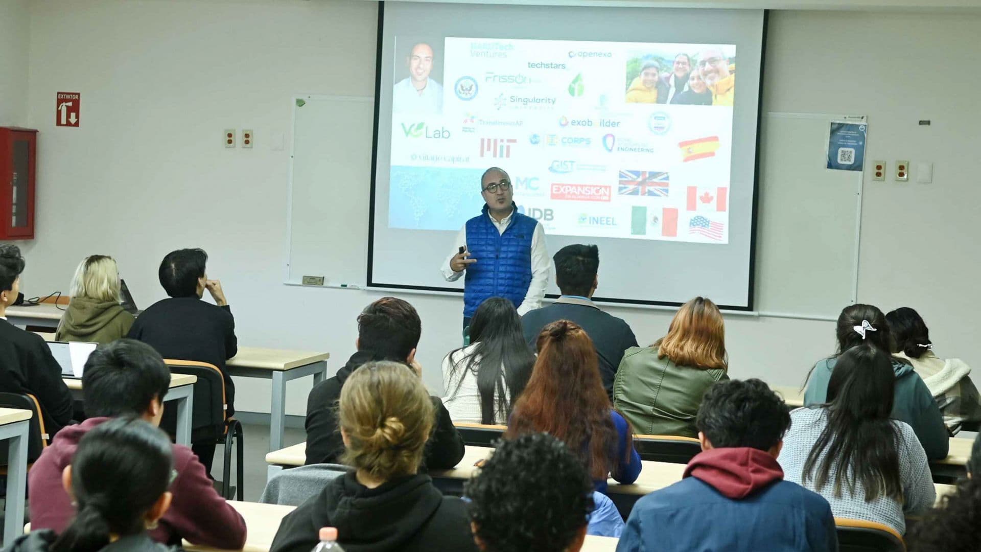 Sheinbaum Ofrece Lugares en la Universidad Rosario Castellanos. Foto: Cuartoscuro