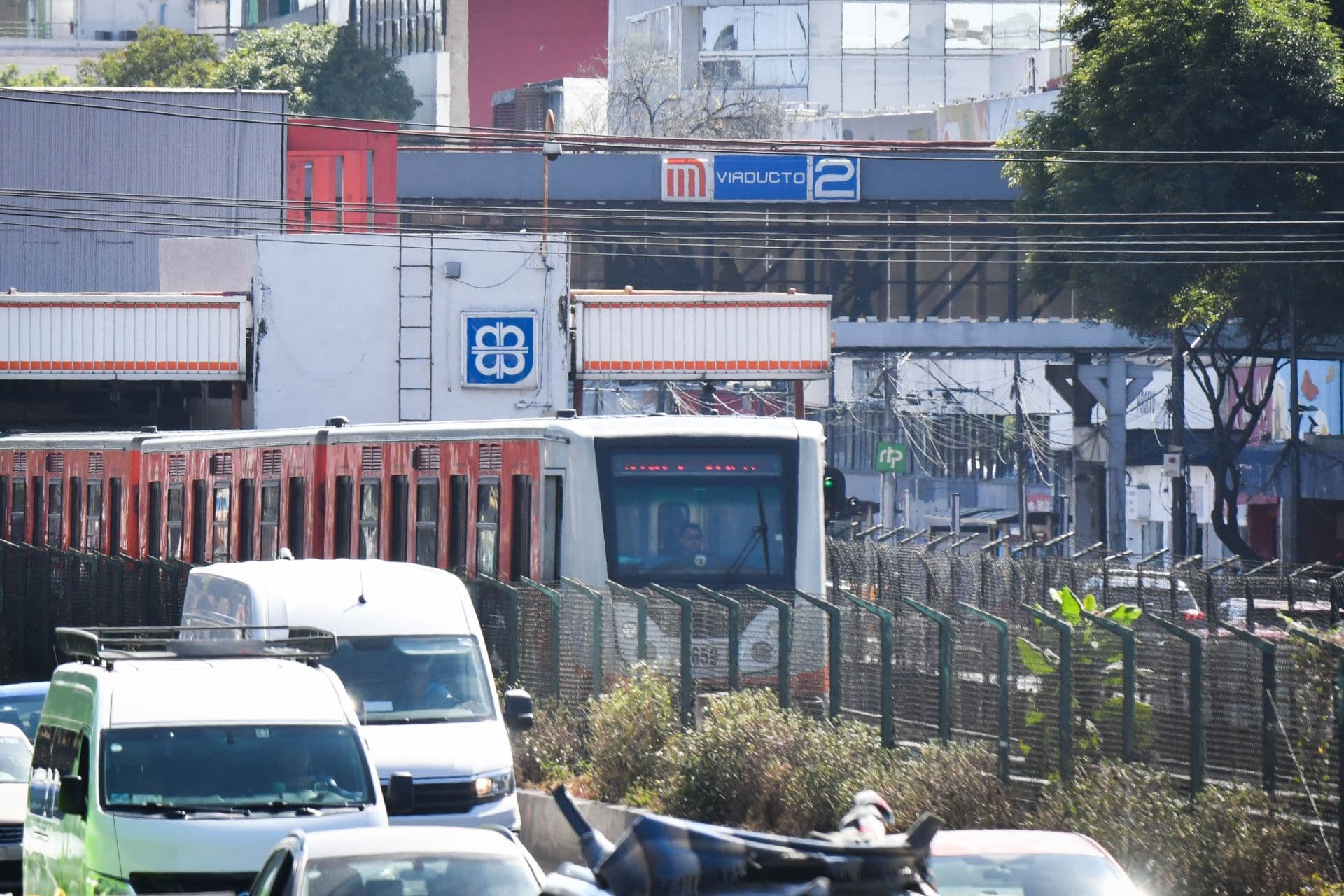 Tren de la Línea 2 del Metro CDMX. Foto: Cuartoscuro