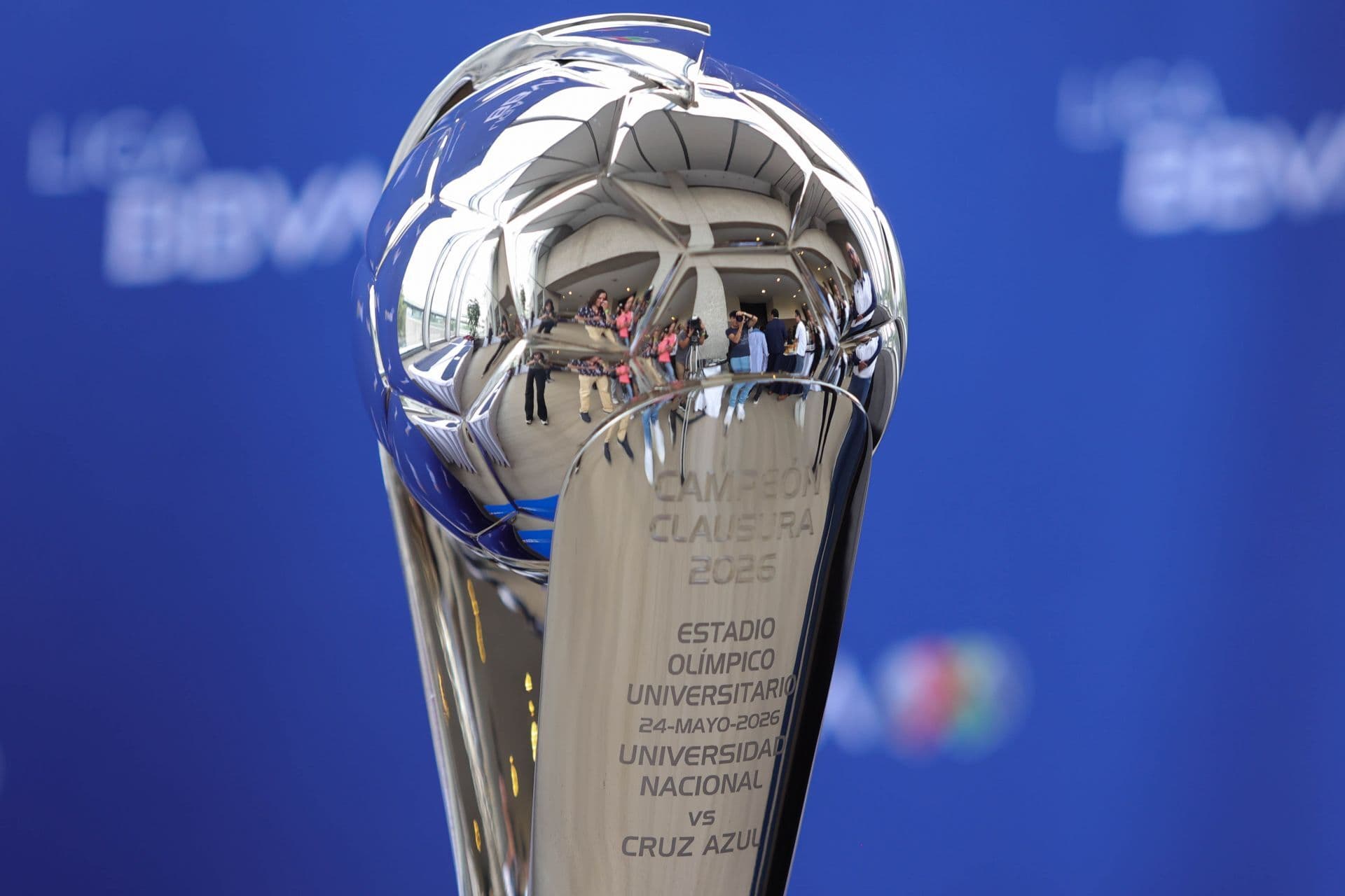 Trofeo de campeón de la Liga MX. Foto: Cuartoscuro