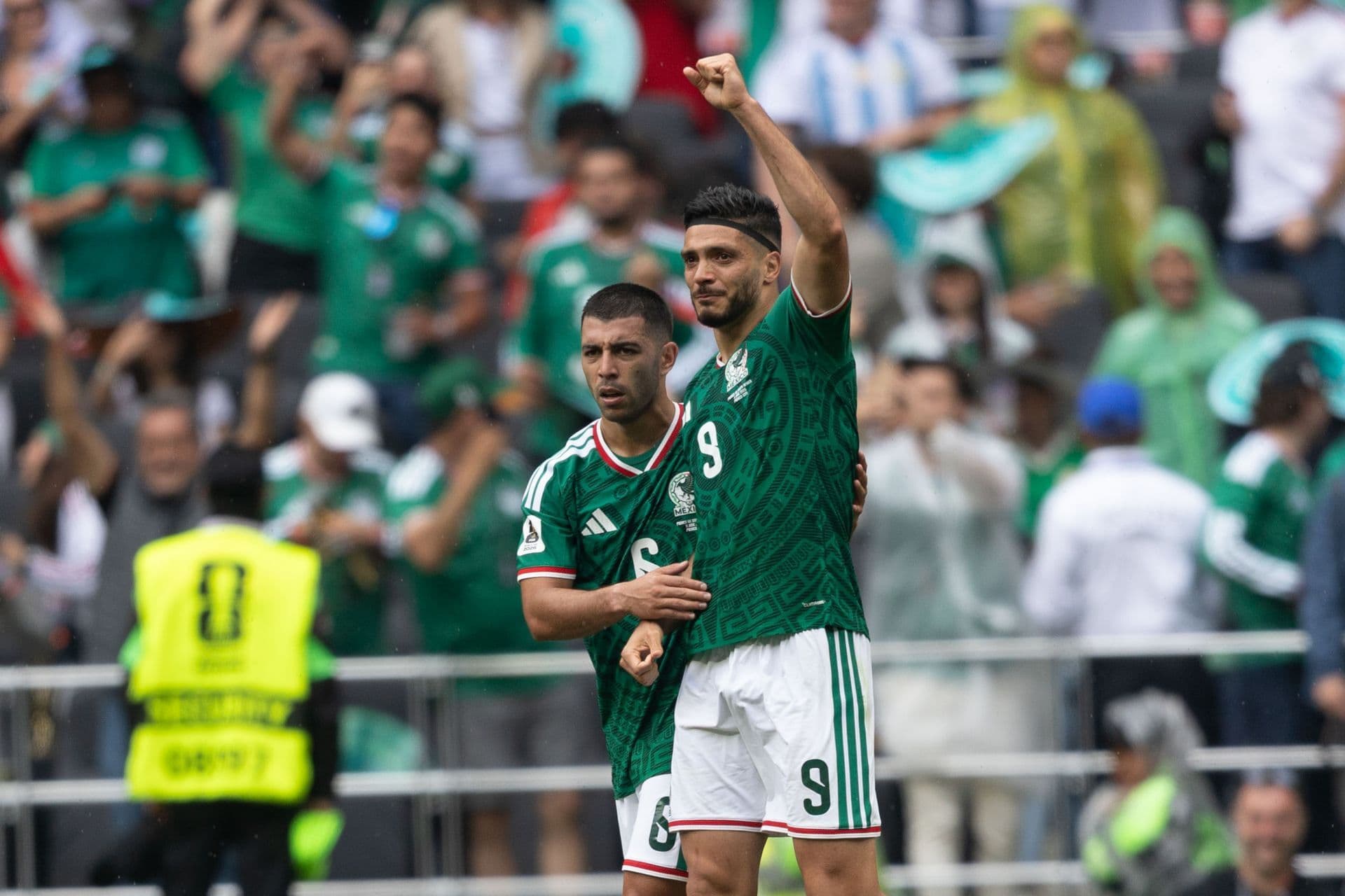 México Vence a Sudáfrica