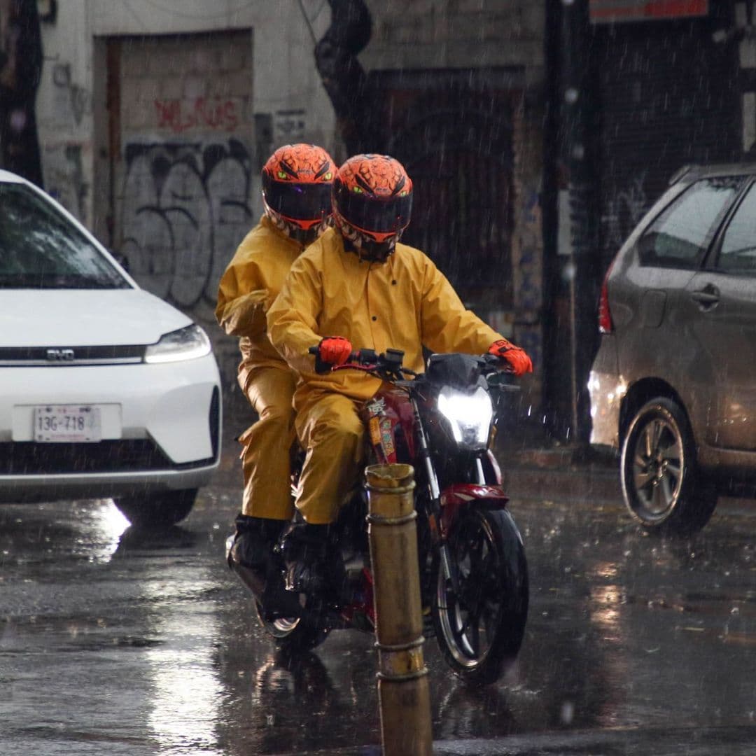 Continúan las fuertes lluvias en la capital. Foto: Cuartoscuro/ Archivo