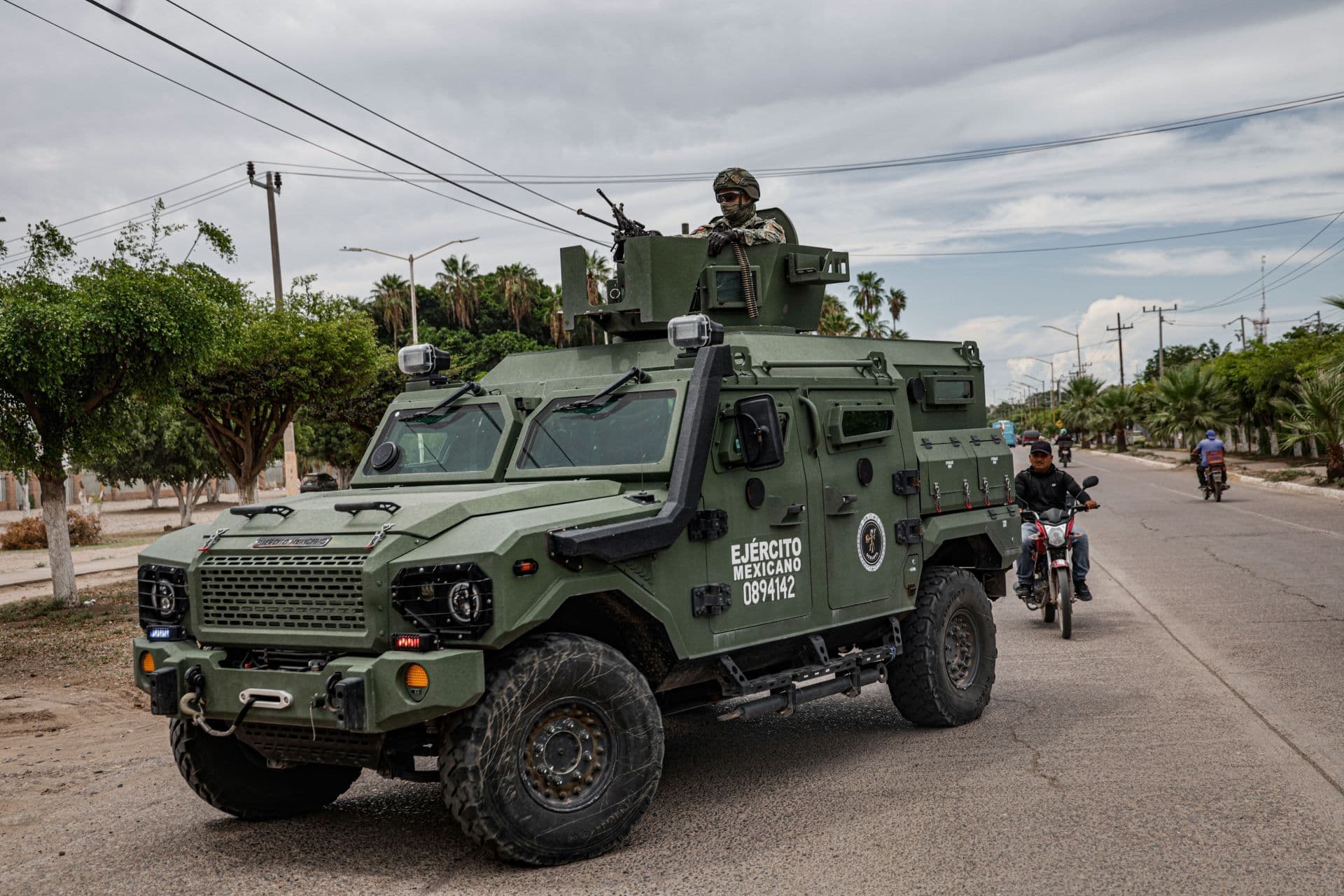 Gabinete de Seguridad Desmiente Escolta a Rubén Rocha
