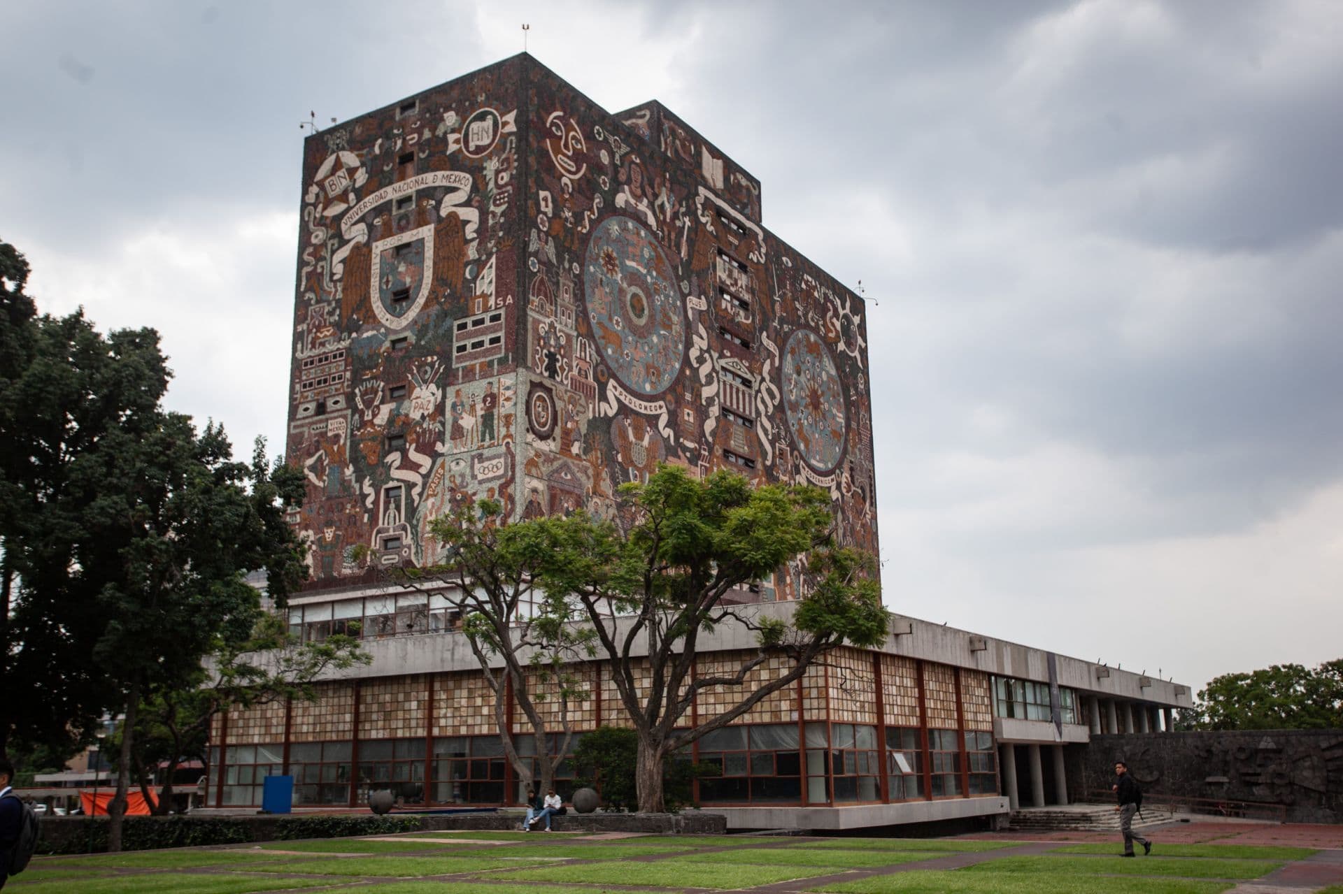 UNAM Asigna 1,743 Lugares de Licenciatura a Través del Proceso 'Tu Segunda Opción'