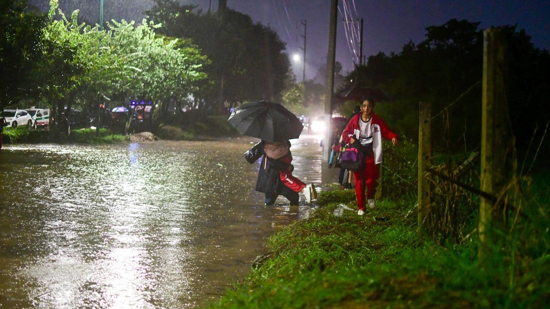 Tormenta Polo Se Aleja de México, Pero Mantiene en Alerta a Estos Estados por Lluvias