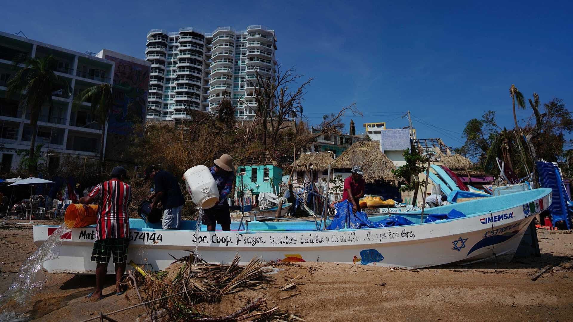 Barra Vieja, Destrozado por Huracán Otis en Acapulco