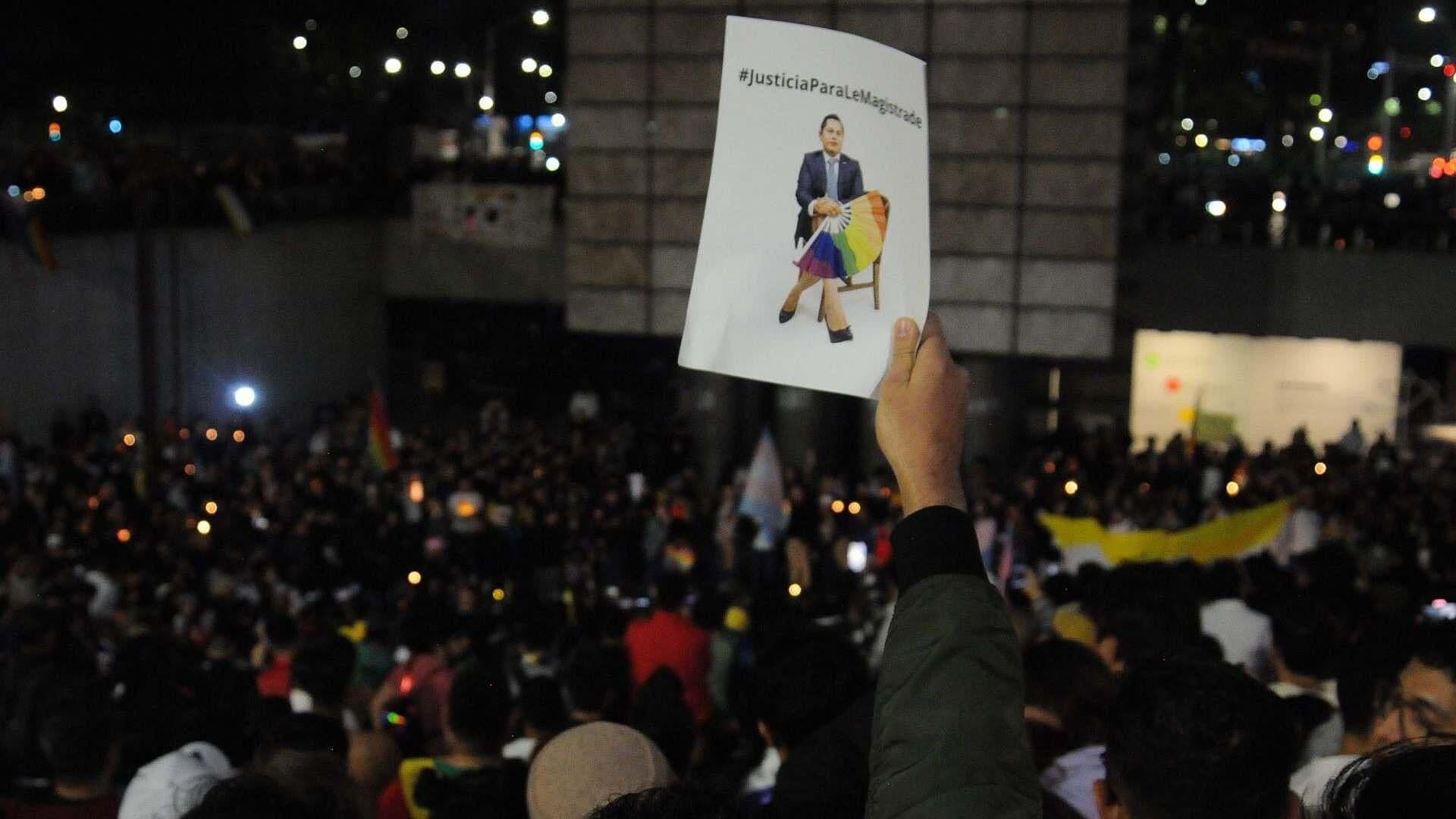 Marchan Para Exigir Justicia por Muerte de Magistrade Ociel Baena en CDMX