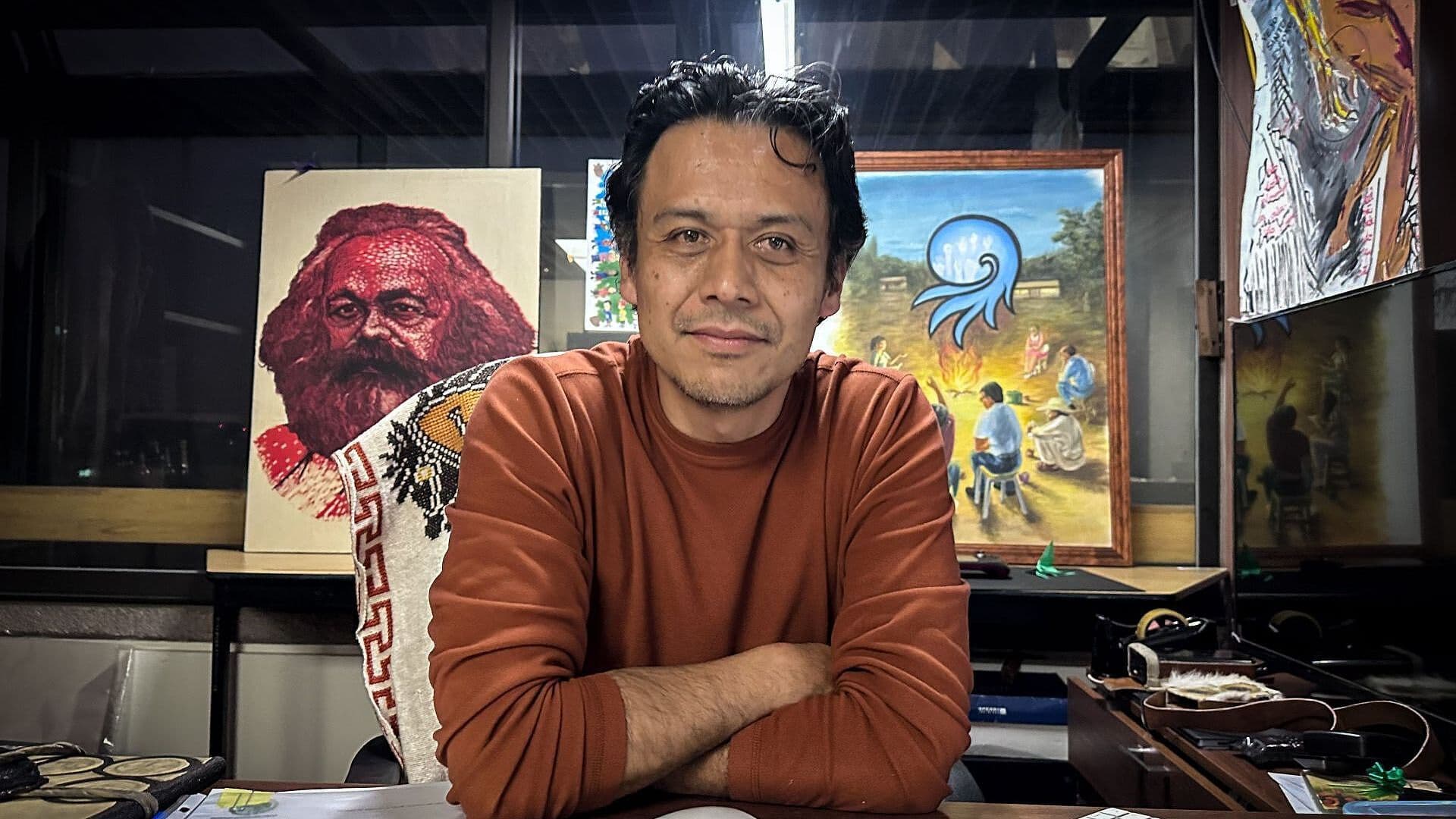Marx Arriaga Afirma que No Ha Recibido Oficio de Despido y Permanece en su Oficina de la SEP
