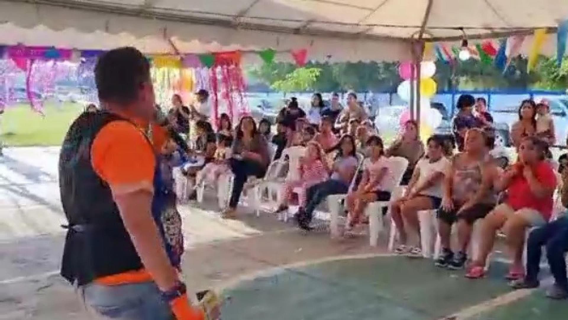 Reyes Magos Entregan Juguetes a niños en Ciudad Madero