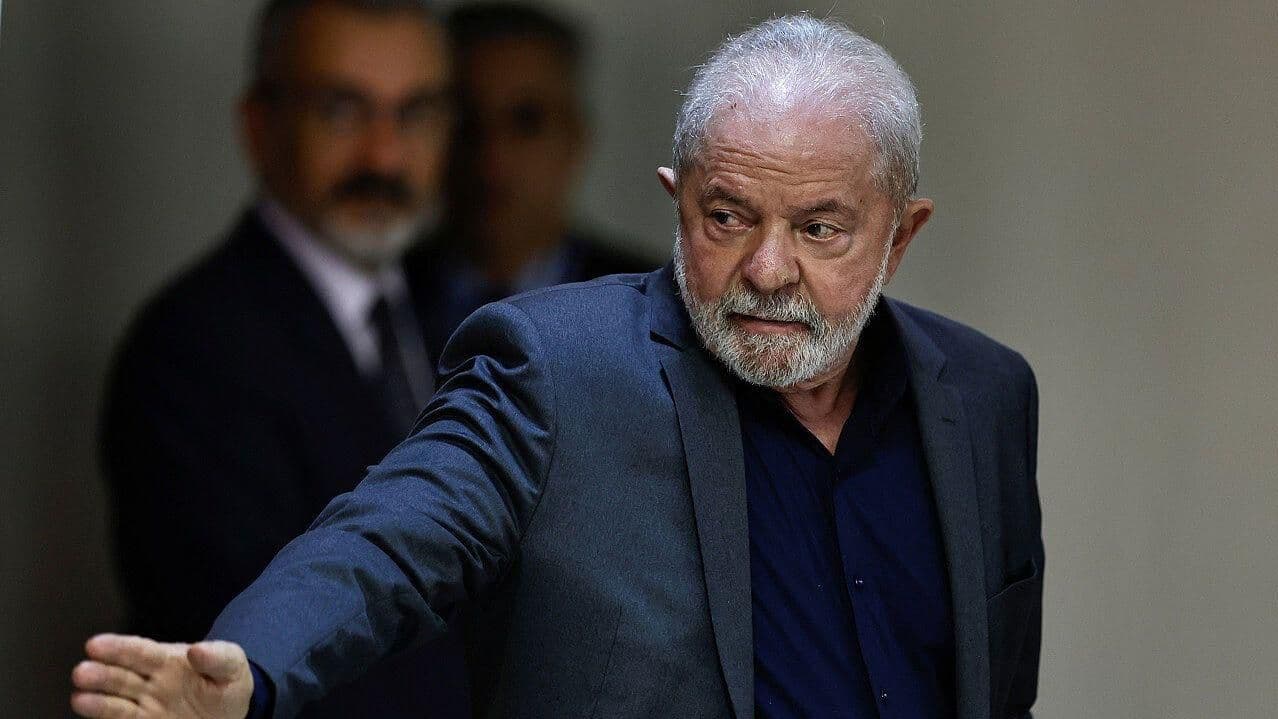 Lula Da Silva Inicia Gestión con Ataques a Sedes de Gobierno