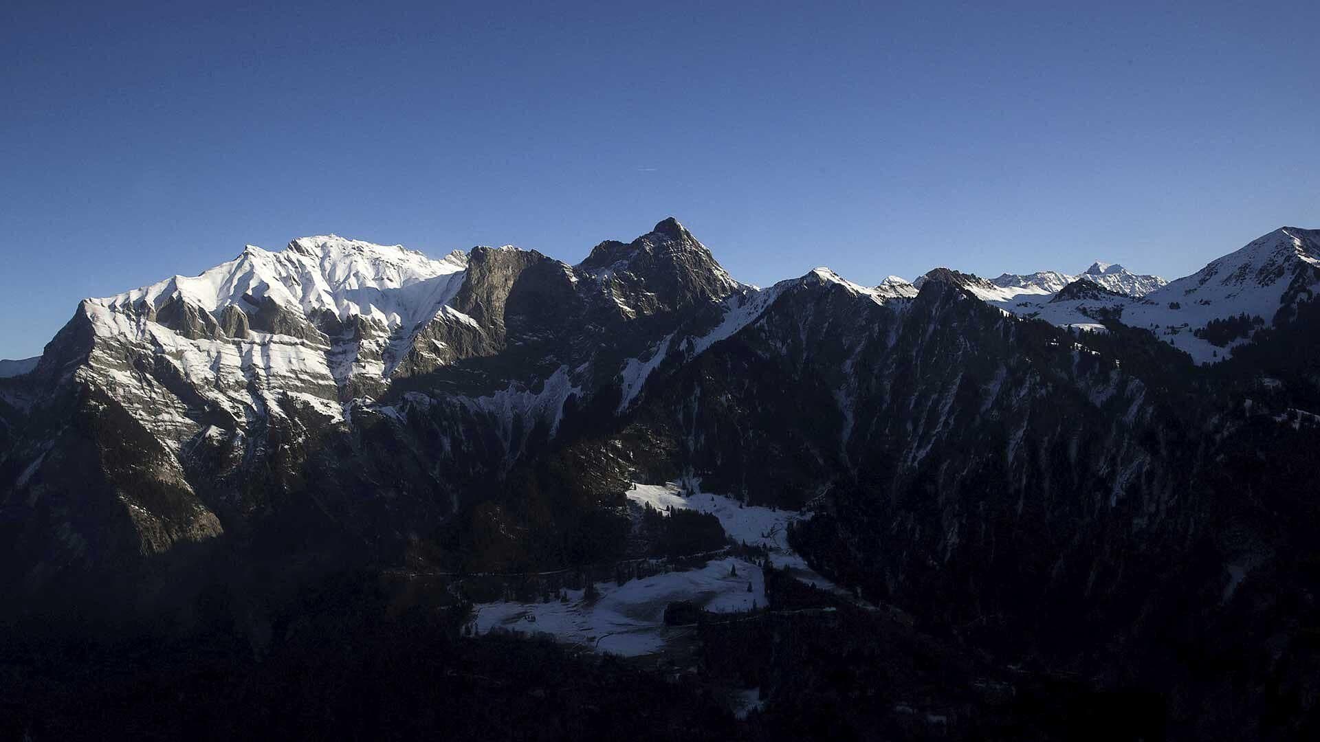 Disminuye Volumen de Nieve en los Alpes de Suiza