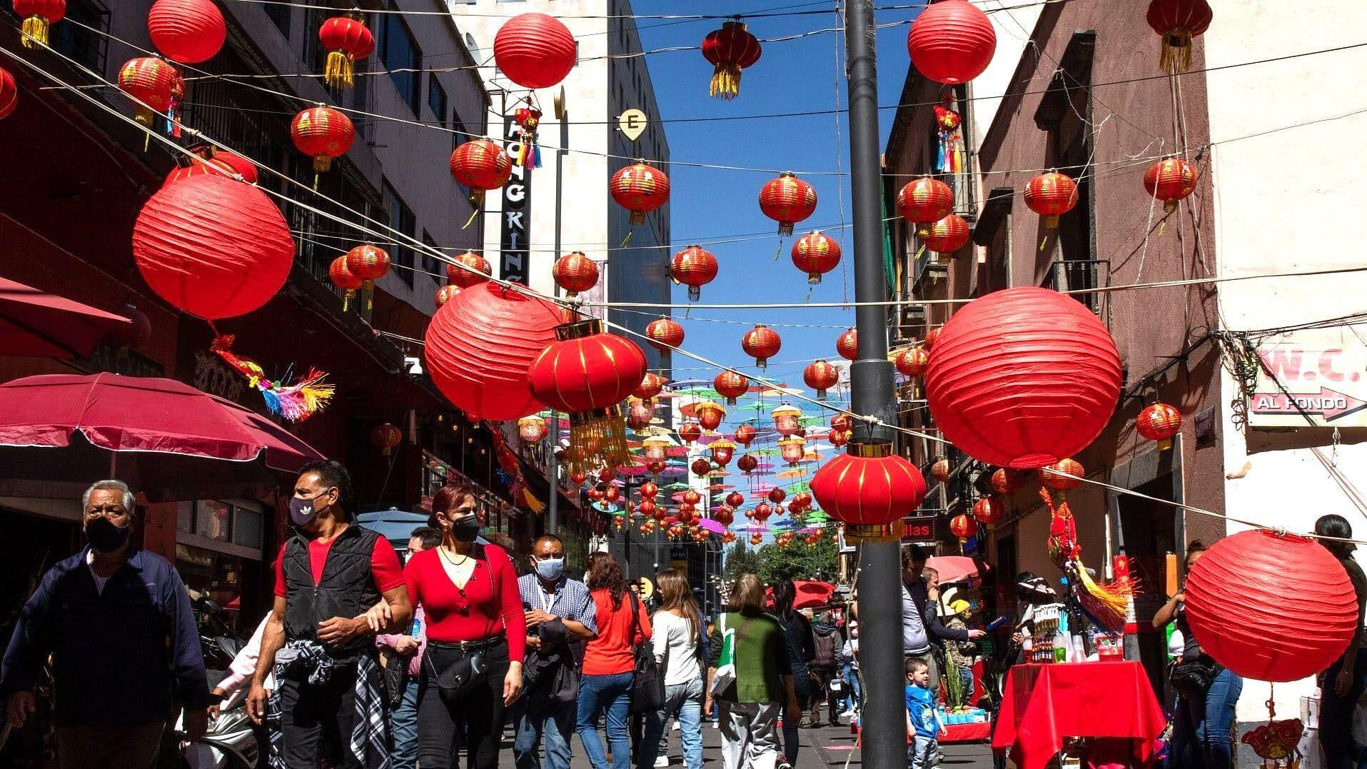 Barrio Chino en CDMX Recibe con Festejos el Año del Conejo