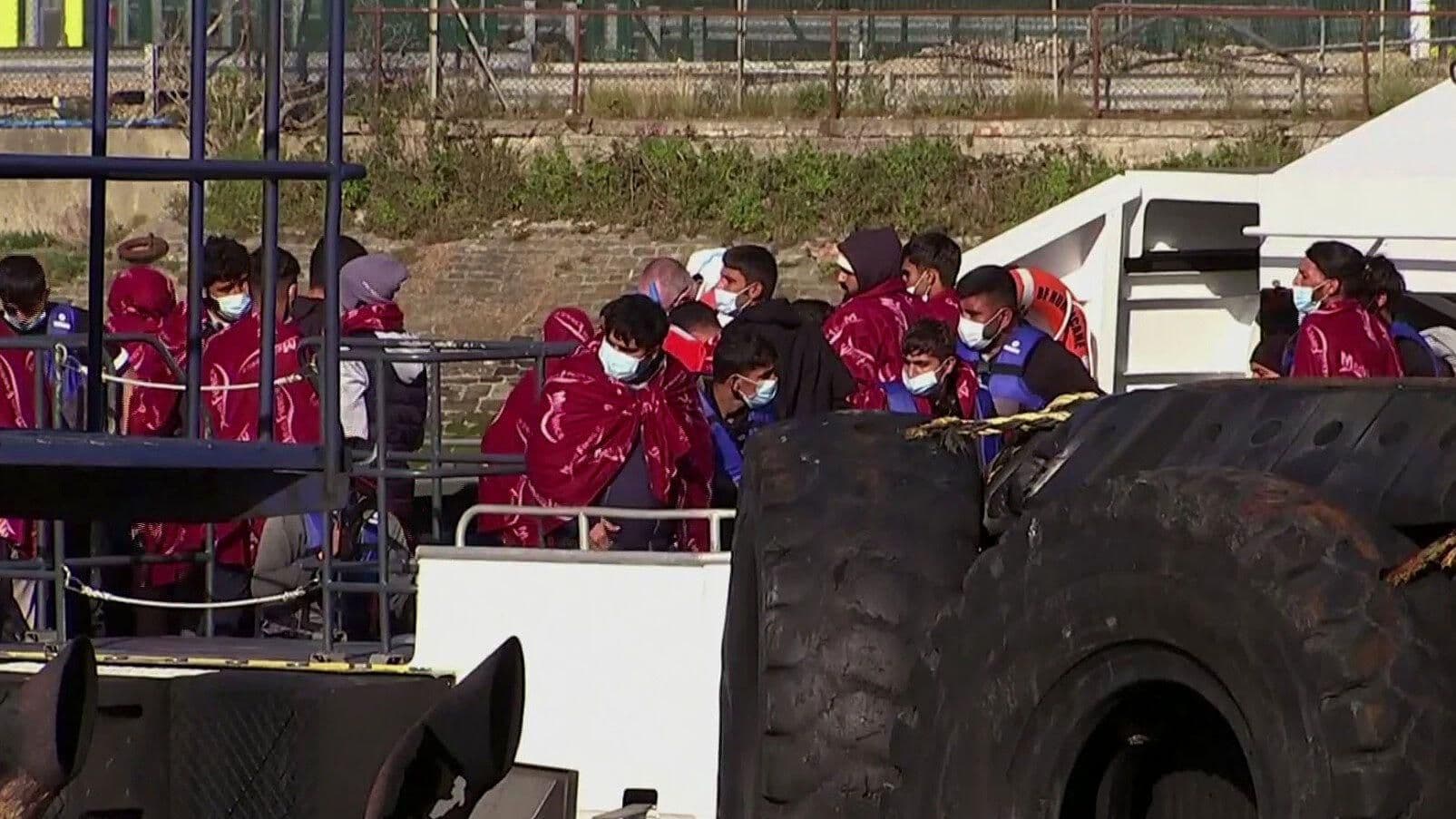 Desaparecen Niños en Intento por Cruzar Canal de la Mancha