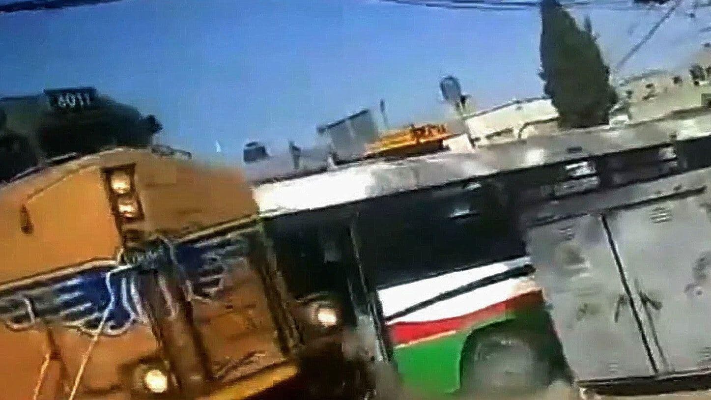 Tren Choca Contra Camión de Transporte en Cuatitlán