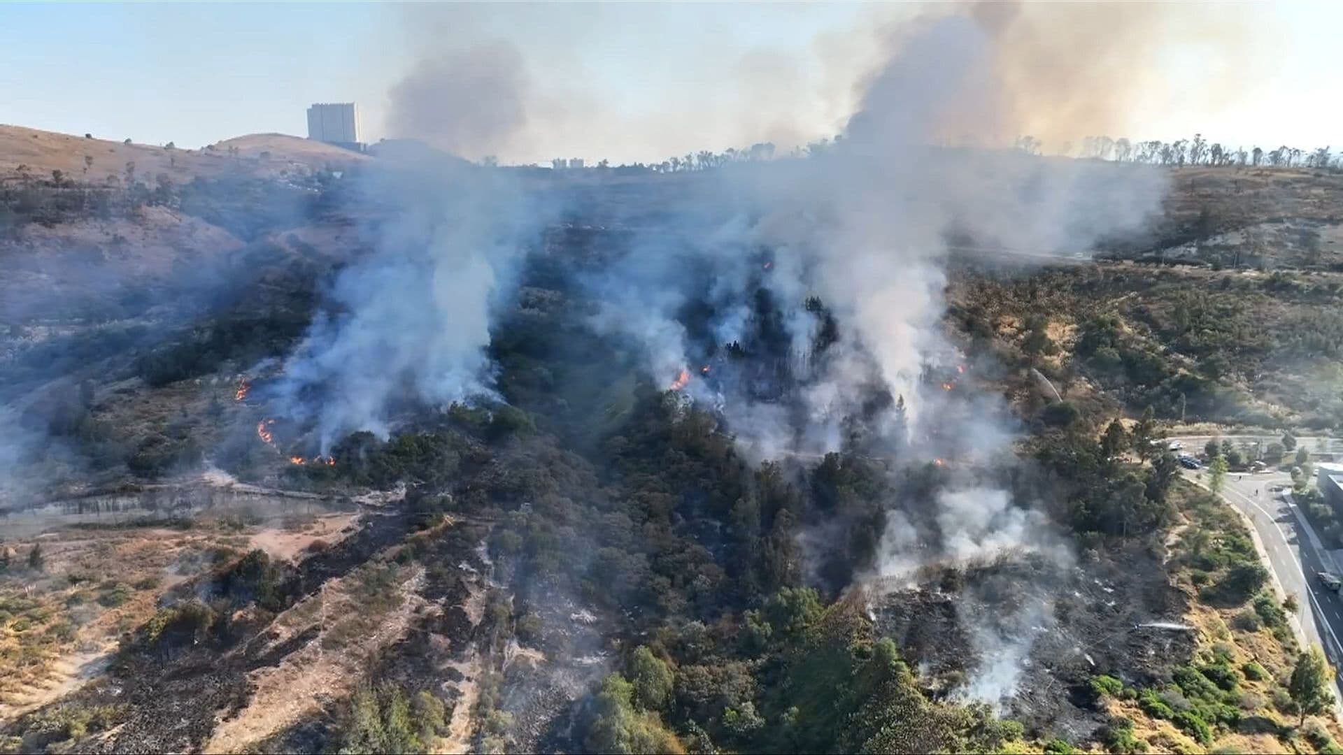 Incendio de Pastizales en Atizapán de Zaragoza Provoca Movilización de Cuerpos de Emergencia