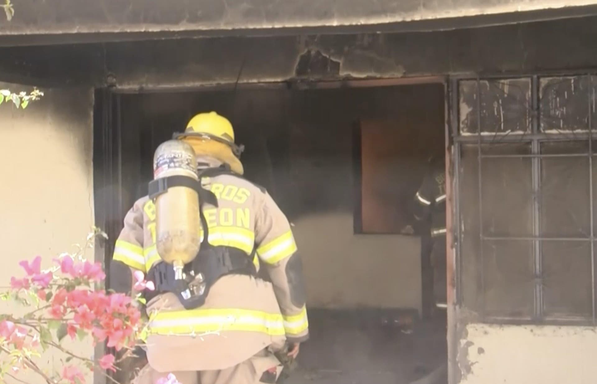 Bomberos Apagan Incendio en Casa del Eijdo el Águila