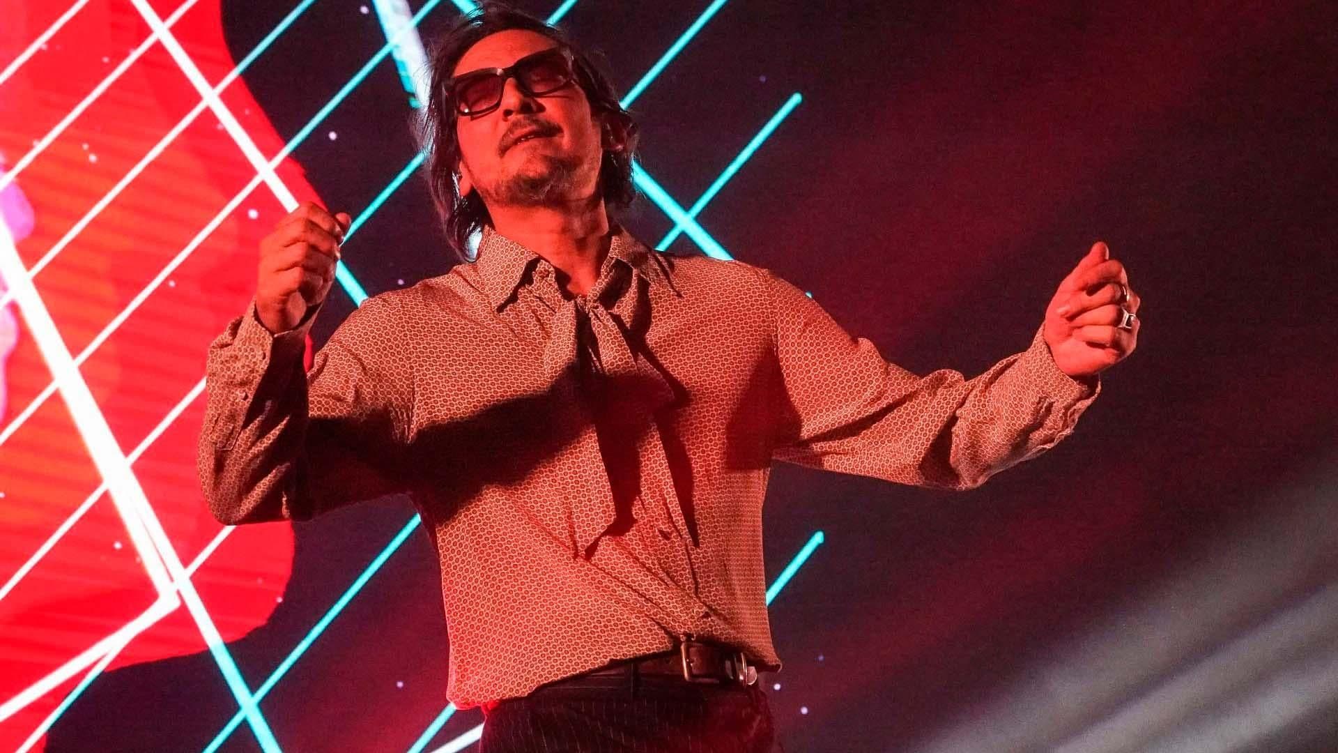 ¿Labios Rotos? León Larregui Habría Sido Golpeado en París, Francia