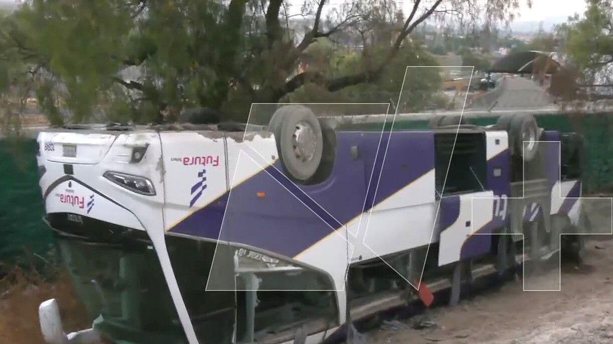 Pasajero Relata Volcadura en Carretera México-Pirámides