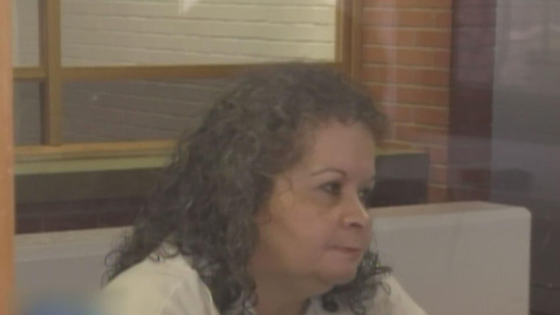 Yolanda Saldívar Quiere Salir de la Cárcel en Libertad Condicional