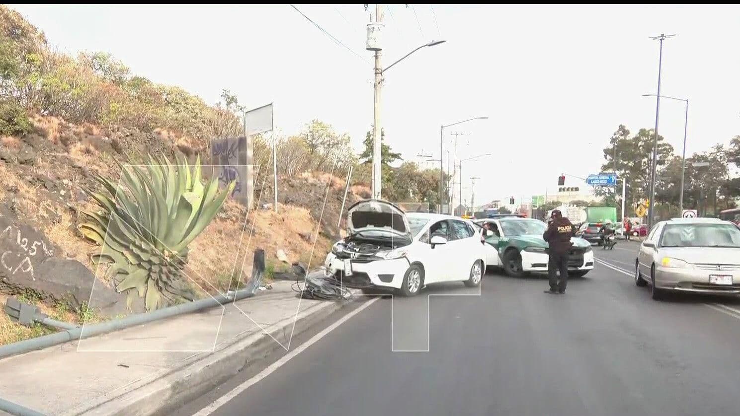 Auto Choca contra Poste en la Picacho-Ajusco, CDMX