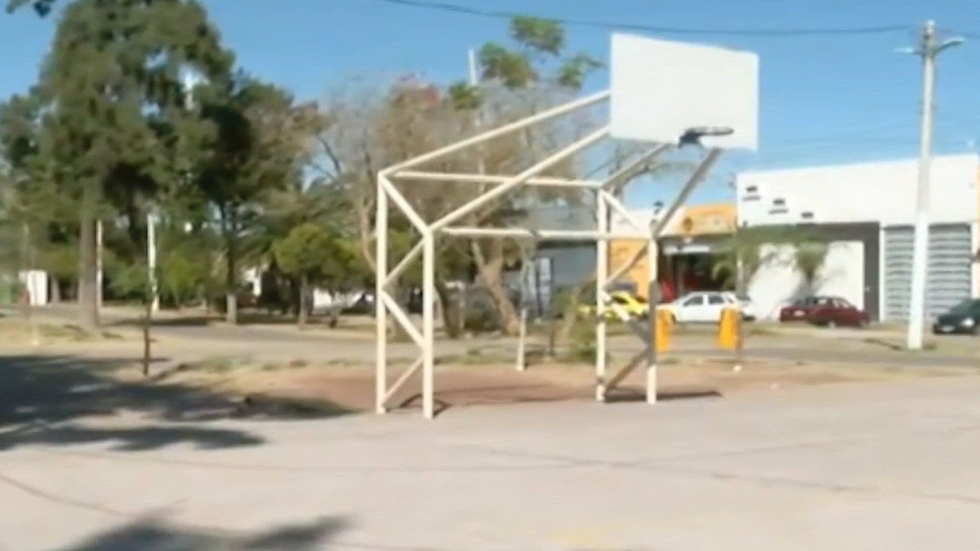 Dejan en el Abandono el Parque Juárez en San Miguel en León; Vecinos Temen por la Inseguridad