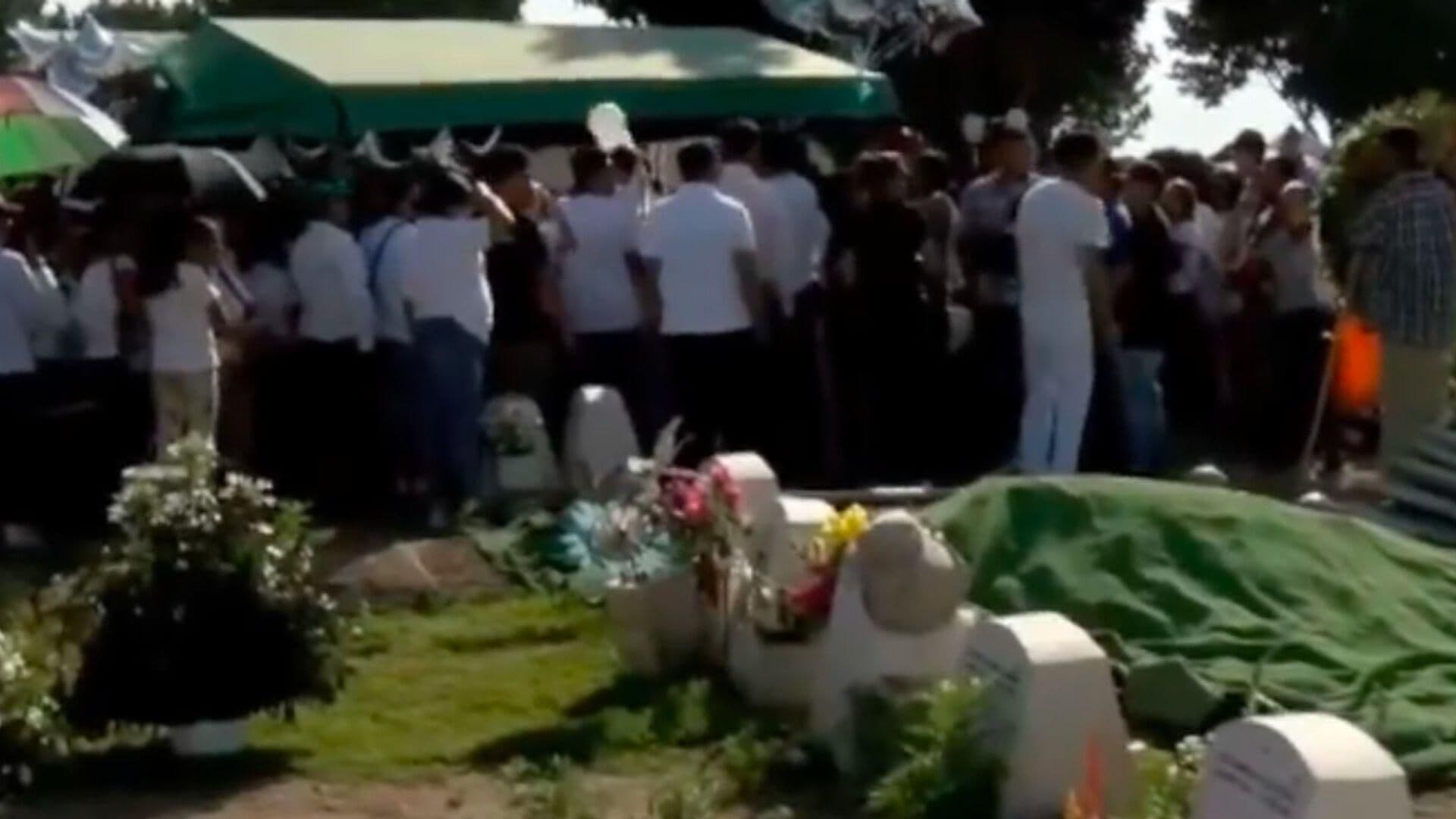Leoneses dan el Último Adiós a Mateo Santiago en un Panteón de León