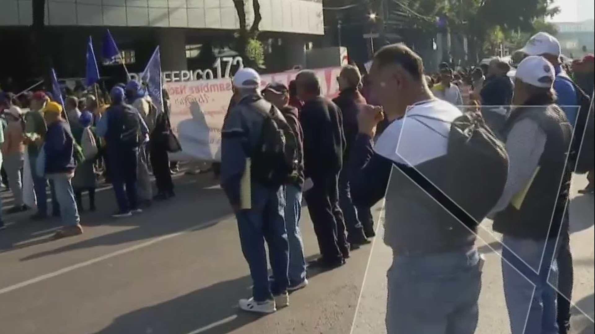 Manifestantes Bloquean Barranca del Muerto, CDMX