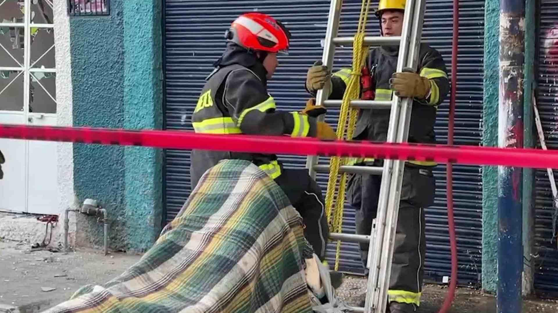 Bomberos de Guadalajara Logró Sofocar un Incendio en Unas Oficinas en Santa Teresita