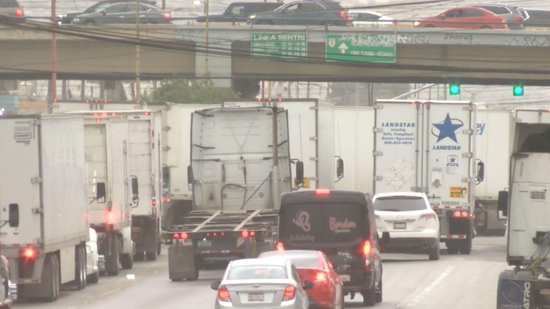 ¿A Qué se Debe la Larga Fila en la Garita de Otay? Esto se Sabe