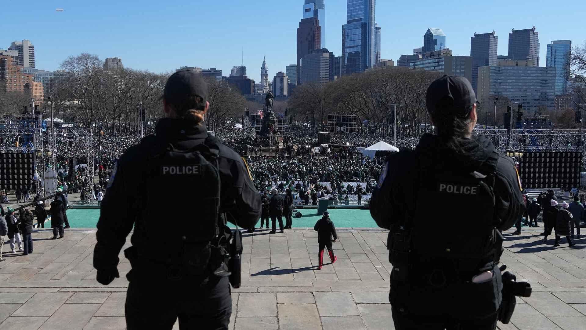 Tiroteo en Festejos de las Águilas de Filadelfia; Hay Dos Personas Heridas