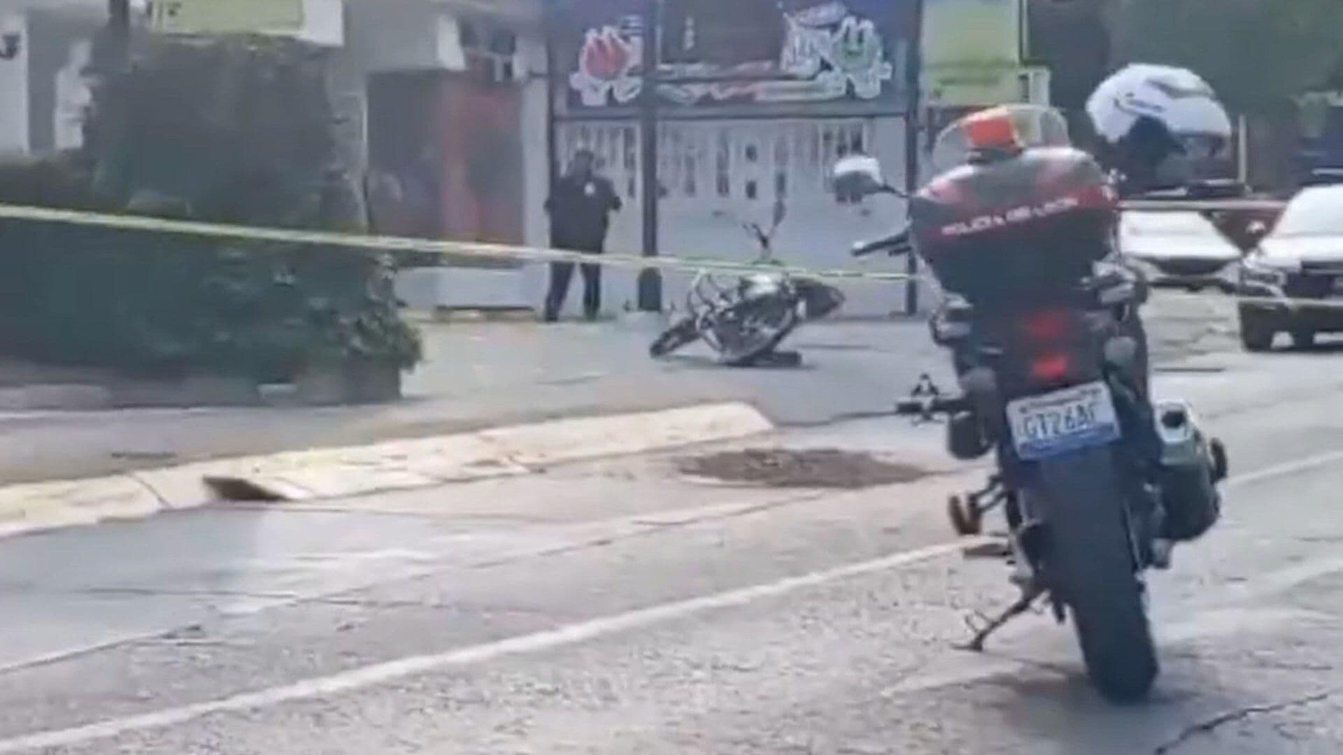 Motociclistas Asesinan a Hombre; se le Emparejaron y lo Balearon en el Bulevar Las Torres