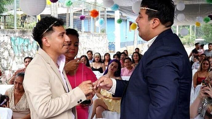 Realizan Primera Boda Igualitaria en Región Mixe de Oaxaca