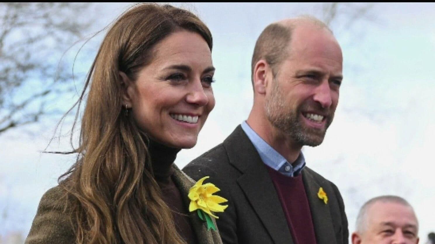Príncipe Guillermo y Kate Middleton Preparan Galletas Durante Visita en Pontypridd