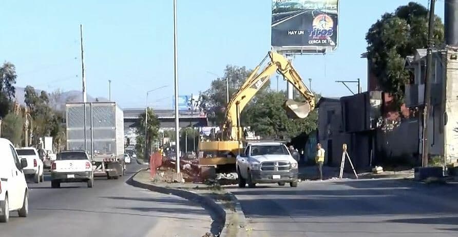 ¡Precaución en Vía Rápida Poniente! Se Registra Socavón