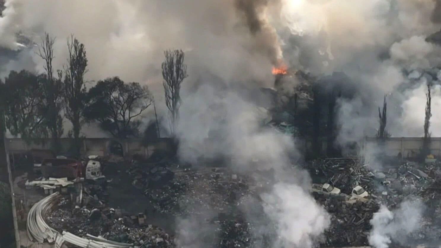 Así se Ve desde el Aire el Incendio que Lleva Más de 20 Horas en Xonacatlán, Edomex