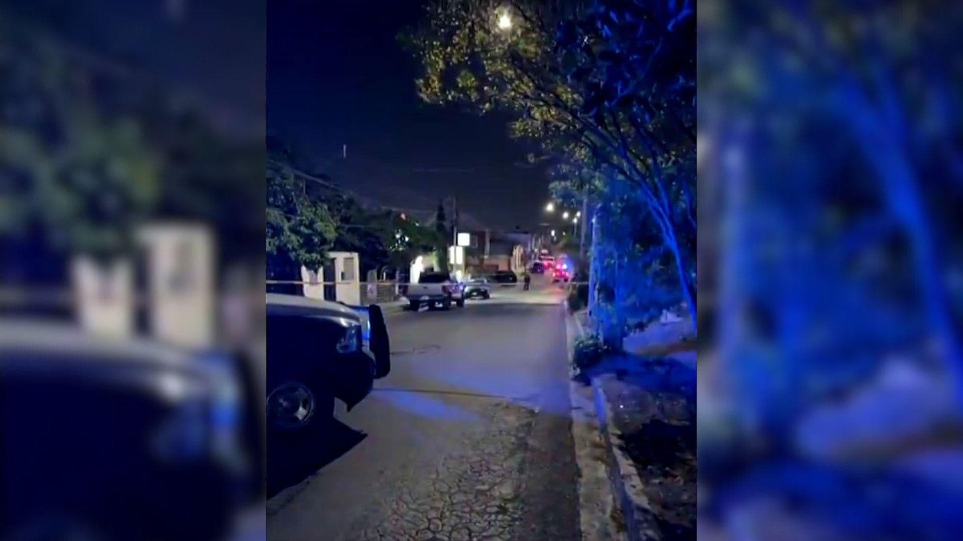 Ejecutan a Hombre Dentro de su Camioneta en la Colonia Prados de Santa Catarina, Nuevo León