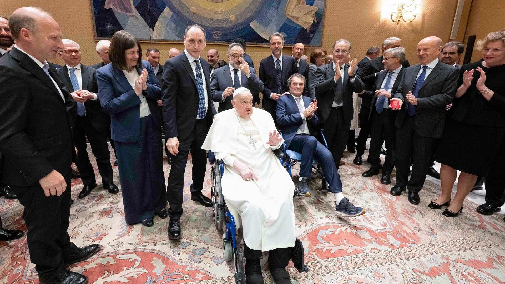 Papa Francisco Agradece a Personal Médico que lo Atendió en el Hospital Gemelli