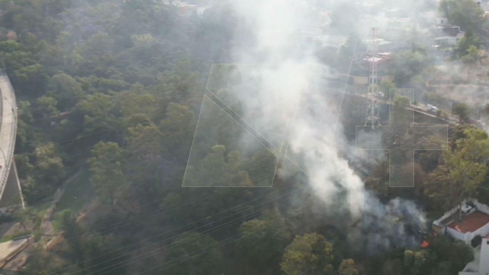 Bomberos Combaten Incendio en Bosques de las Lomas, al Poniente de CDMX
